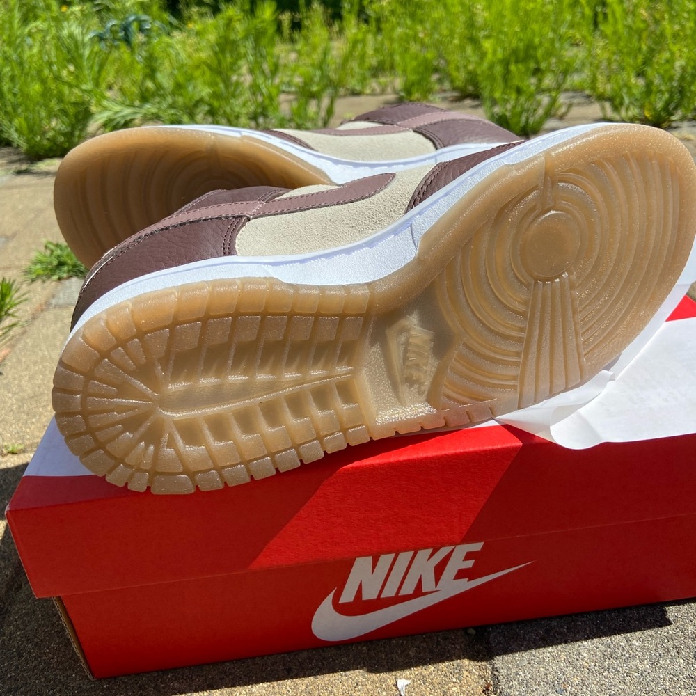 Nike Dunk Low Plum Eclipse (Women’s) - Picture 6 of 9